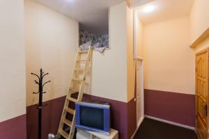 TV a/nebo společenská místnost v ubytování Mini-hotel in the heart of Kiev