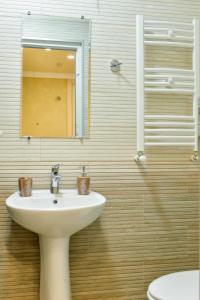 Koupelna v ubytování HOSTEL LOOK + 25 fotografií
