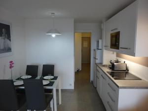 Dapur atau dapur kecil di Cannes design vue mer