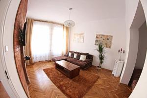 Кът за сядане в Central Old Town Apartment