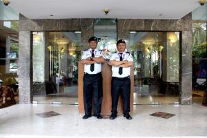 Členové personálu v ubytování Hotel Maluri