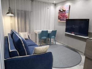A television and/or entertainment centre at Malaka