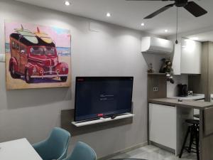 A kitchen or kitchenette at Malaka