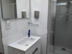 A bathroom at Malaka