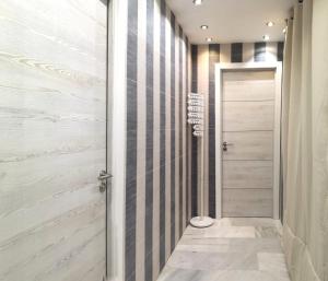 A bathroom at Malaka Még 37 kép