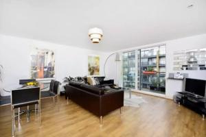 Modern rooms in central London