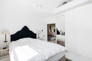 Bright and stylish 1 bedroom apt in Notting Hill