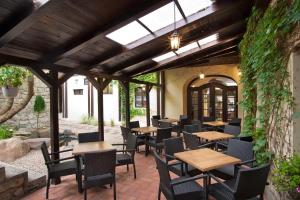 Posezení v ubytování Hotel U Hada Žatec