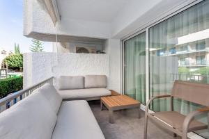 Posedenie v ubytovaní by RIVA - Designer 1 Bedroom Apartment in the Centre of Marbella