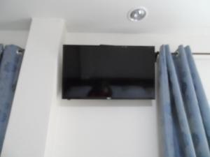 TV a/nebo společenská místnost v ubytování กู๊ดวิวสัตหีบ