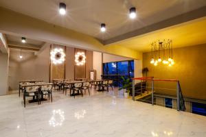 Гостиная зона в Diamond Pearl Hotel