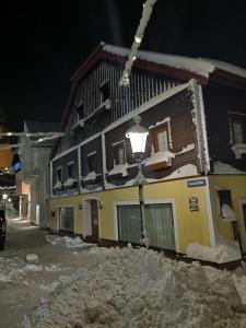 Budova, v ktorej sa apartmán nachádza