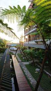 Сад в Hotel Kalang Ulu