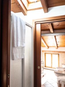Kylpyhuone majoituspaikassa Le Finestre Su Borghetto