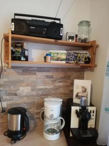 A kitchen or kitchenette at Ferienwohnung Morgensonne