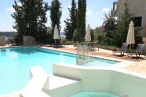 Bazén v ubytovaní Princes ' Islands Luxury Residences alebo v jeho blízkosti