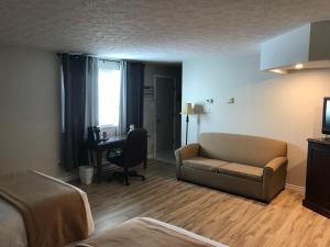 Gallery image of The Auberge Inn in New Liskeard +13 photos