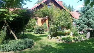Vonkajšia záhrada v ubytovaní Agroturystyka w ogrodach