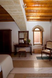 A seating area at Likinia Hotel