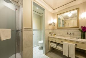 Koupelna v ubytování Pera Palace Hotel