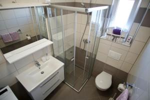 Kúpeľňa v ubytovaní Apartman "Mary"