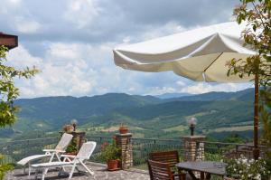 Nespecifikovaný výhled na hory nebo výhled na hory při pohledu z bed and breakfast