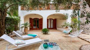 La Matrangela Charme Apartments的休息区