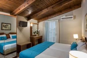 Gallery image of Elotis Suites in Agia Marina Nea Kydonias