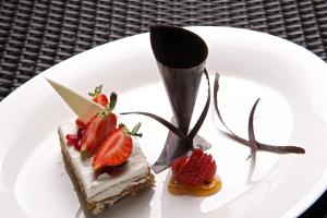 Makanan di atau berdekatan hotel