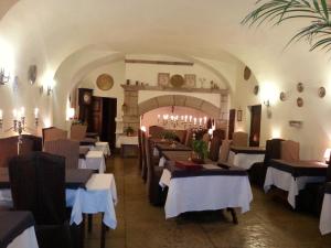 Posezení v ubytování Chateau d'Ayres - Hôtel & Spa