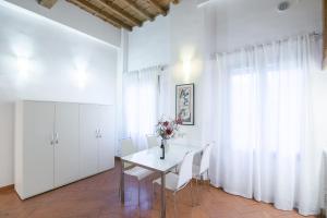 Kép San Niccolò Loft by Mmega szállásáról Firenzében a galériában Még 14 kép