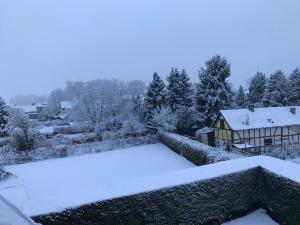 Wohnung für 4 Pers in Sechtem bei Köln/Bonn, DB-Anschluß im Winter
