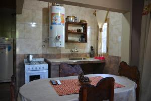 Η κουζίνα ή μικρή κουζίνα στο Casita Rural Complejo Los Abuelos