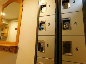 Foto dalla galleria di The Calgary Hub hostel style Home a Calgary