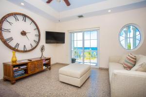 Gallery image of Lawson Rock - Angelfish 202 Condo in Sandy Bay