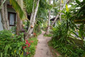 Zahrada ubytování Zara Beach Resort Koh Samui