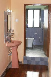 Koupelna v ubytování Sitapaila Home Stay and Apartment