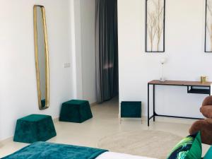 Posteľ alebo postele v izbe v ubytovaní Canaryislandshost l Infinity Views