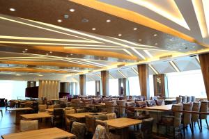 Restaurace v ubytování Pearl of Beirut Hotel & Spa