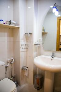Kúpeľňa v ubytovaní Apartamentos RISCOS