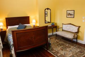 Uma cama ou camas num quarto em Elizabeth Fort