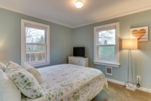 Gallery image of Bay View Bungalow in Poulsbo