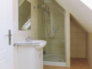 Imagen de la galería de Apartman Diófa, en Keszthely 123 fotos más