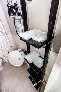 Kylpyhuone majoituspaikassa Bologna House Due Torri Apartment