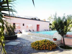 The swimming pool at or close to Hotel Eros