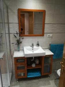A bathroom at Apartamento en La Carihuela