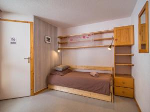 Poschodová posteľ alebo postele v izbe v ubytovaní 23 Praz de l'Ours Vallandry - Les Arcs