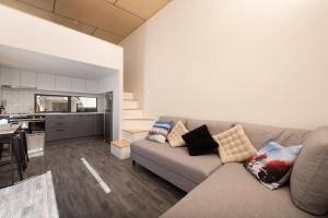 Kuhinja ili čajna kuhinja u objektu Cozy Tiny House Hideaway