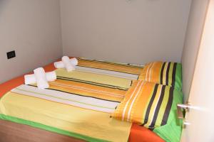 Postel nebo postele na pokoji v ubytování Villa Pina Apartment Evitos