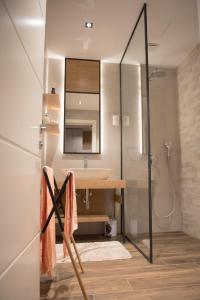 Phòng tắm tại Vila Mojca Apartments Jasna & Jelka